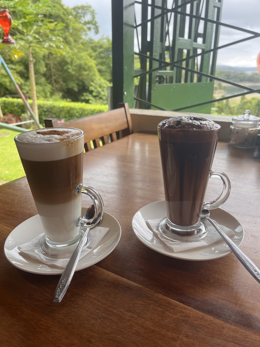 Selva Paraiso Coffeeshop & Souvenir-3